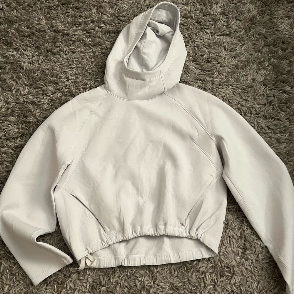 lululemon airwrap hoodie arctic white size 6